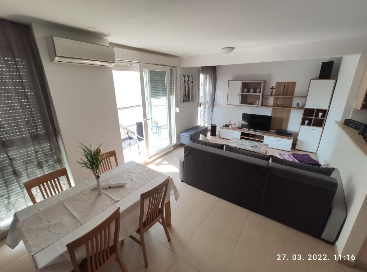 Apartamento Apartman Antonela With Free Garage Parking Split Exterior foto