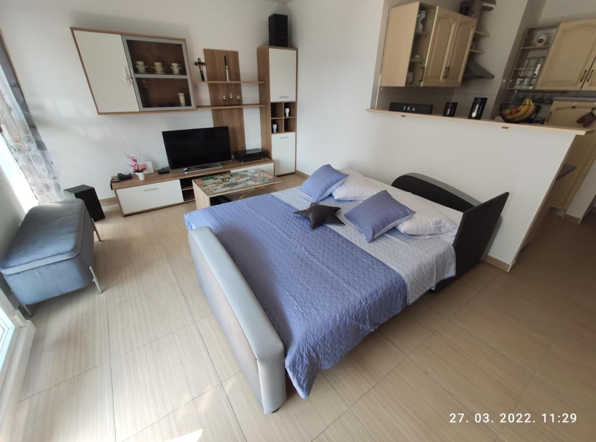 Apartamento Apartman Antonela With Free Garage Parking Split Exterior foto