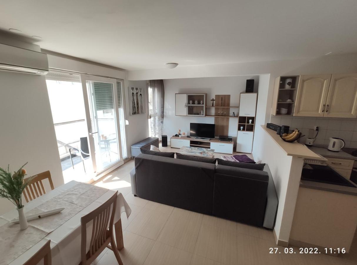 Apartamento Apartman Antonela With Free Garage Parking Split Exterior foto