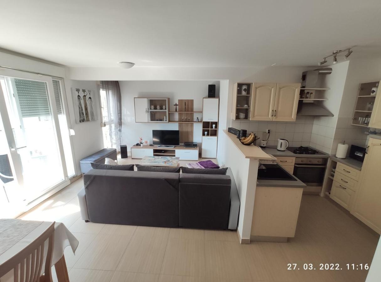 Apartamento Apartman Antonela With Free Garage Parking Split Exterior foto